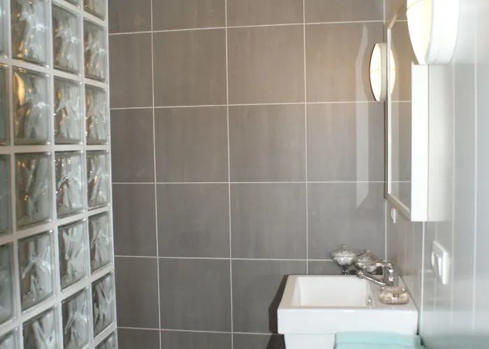 Le Lavandou De Panne